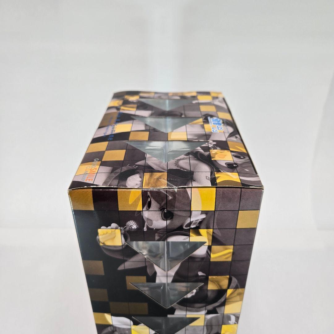 【未開封】グッドスマイルカンパニー ボーカロイド 鏡音リン 1/8スケール