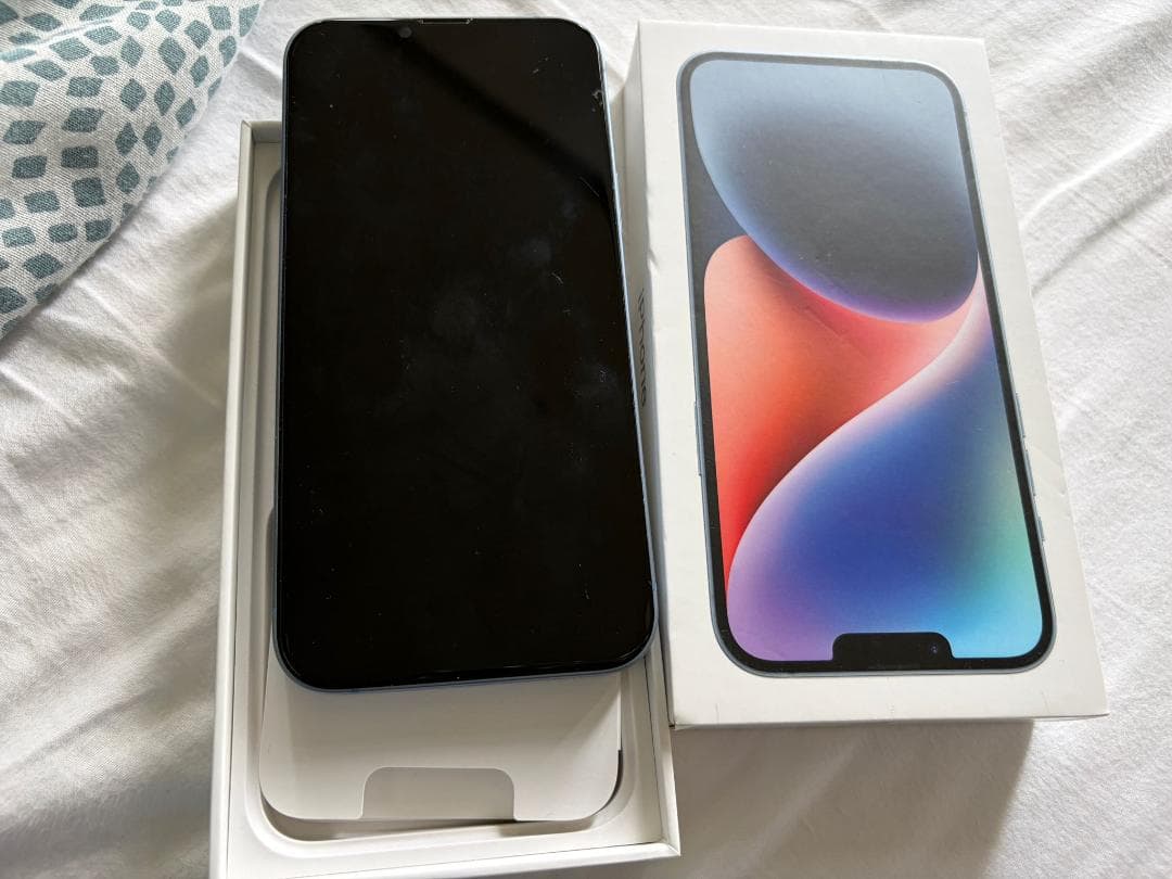 Iphone 14 プラス　１２８GB　ブルー