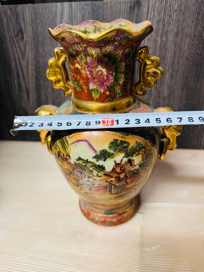 薩摩焼「武者合戦図」壺金彩 耳付 縁起物 アンティーク飾り物 置物 時代物 飾壺