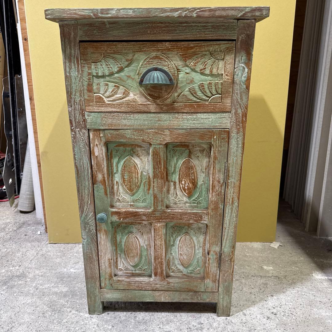 アンティーク　家具　木製家具 アジアンスタイル　バリ風　彫刻入り