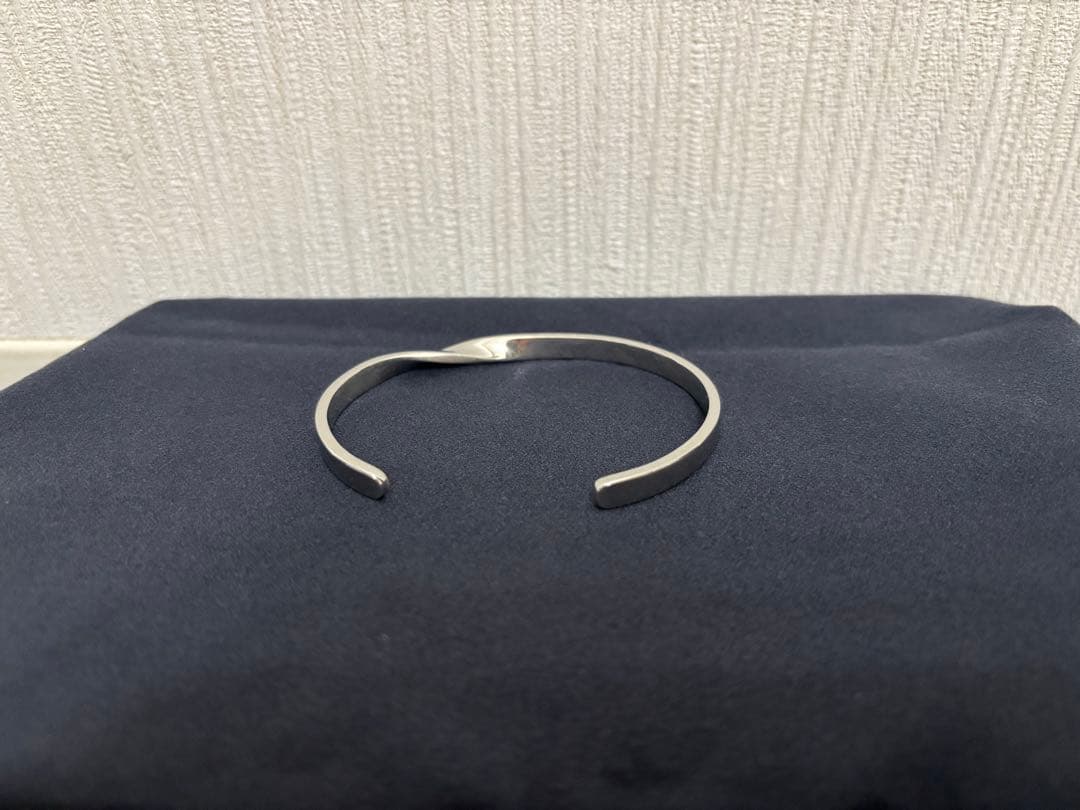 Paul Smith ロゴツイストバングル