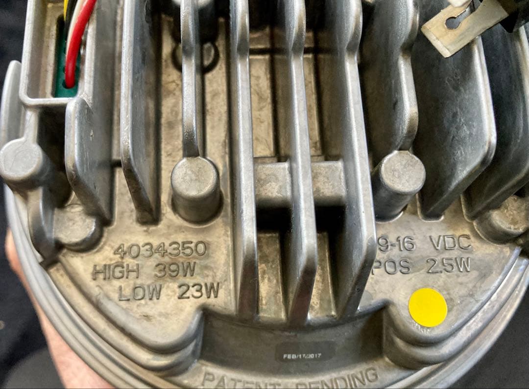 J.W.SPEAKER製5.75インチLEDヘッドライト