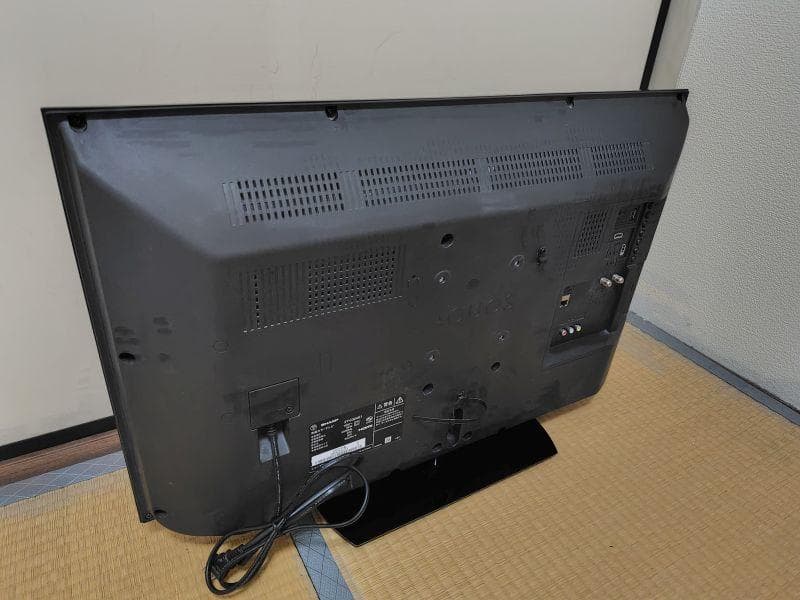 2020年製 シャープ AQUOS 32インチ液晶テレビ 2T-C32AE1