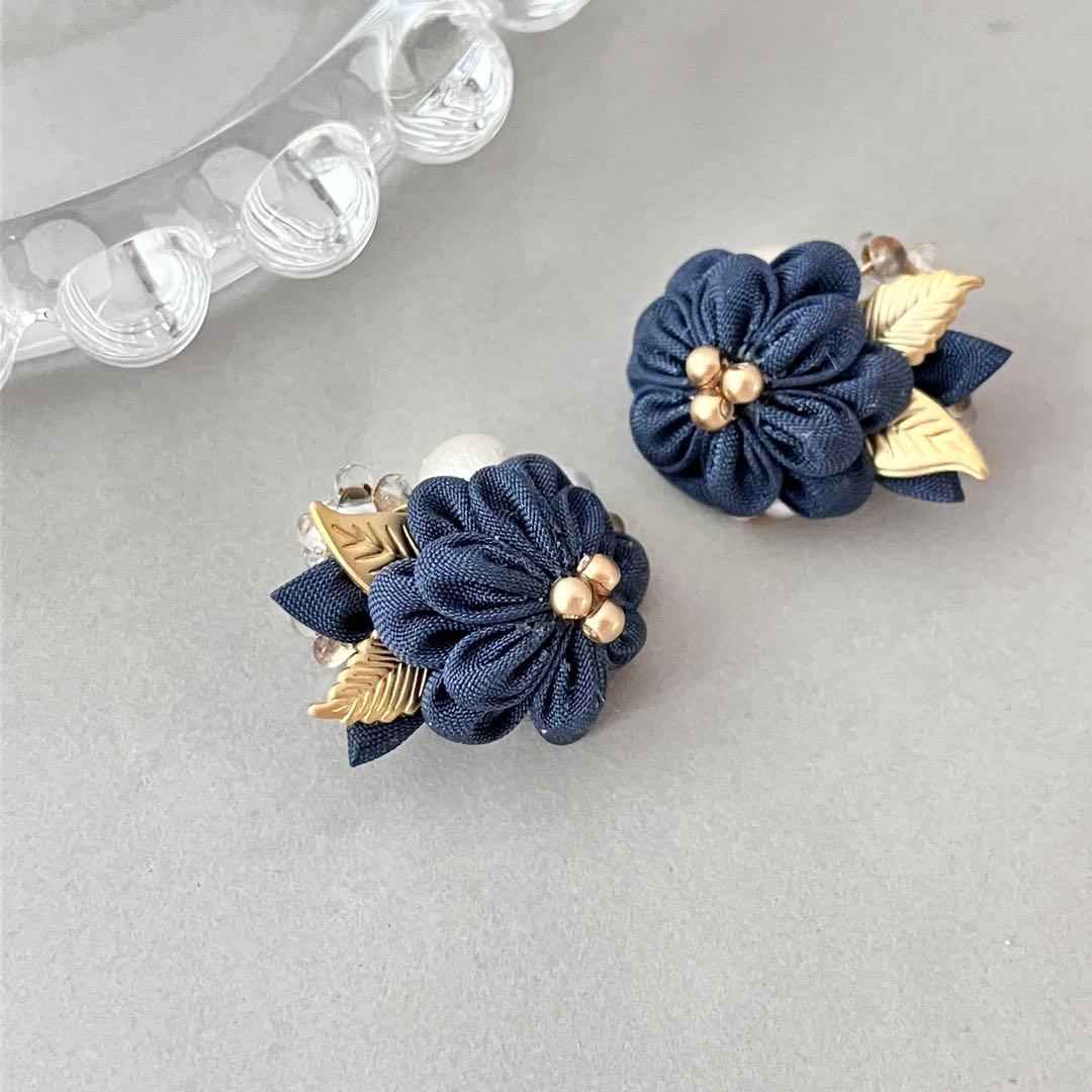 no.614 オフホワイト×マットゴールドリーフピアスイヤリング 和風　着物