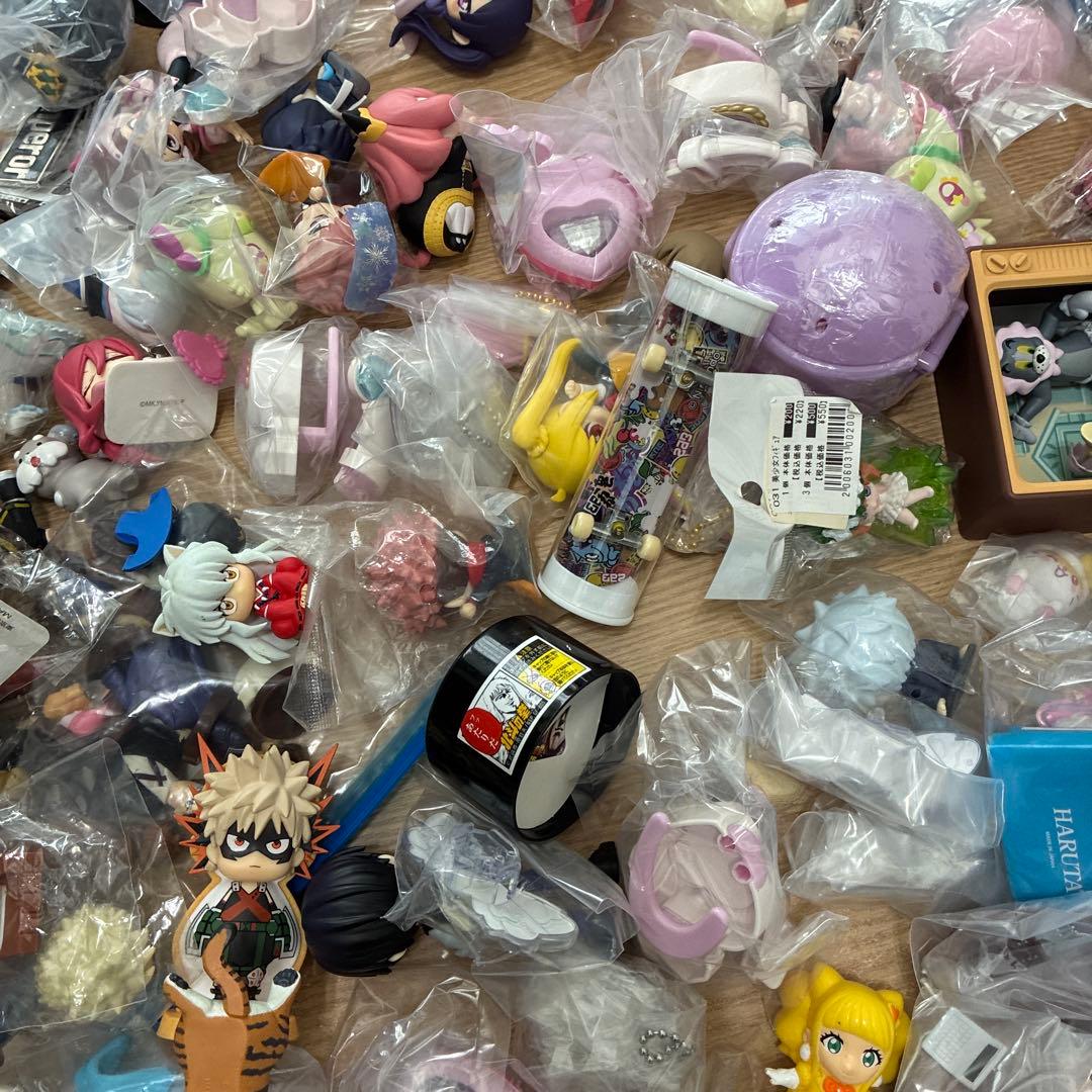 黒*ナ様 アニメ　キャラクター　グッズ　フィギュア　ガチャ　食玩　など　まとめ