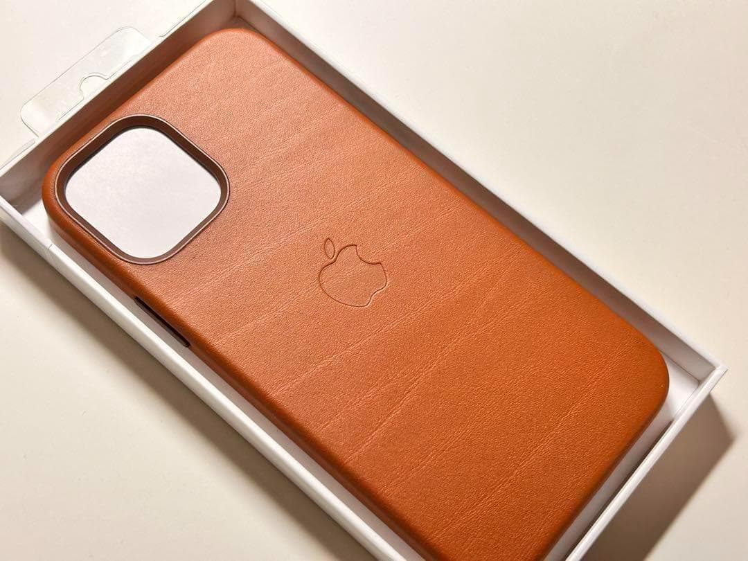【新品】純正 iPhone 12 / 12 Proレザーケース・サドルブラウン①