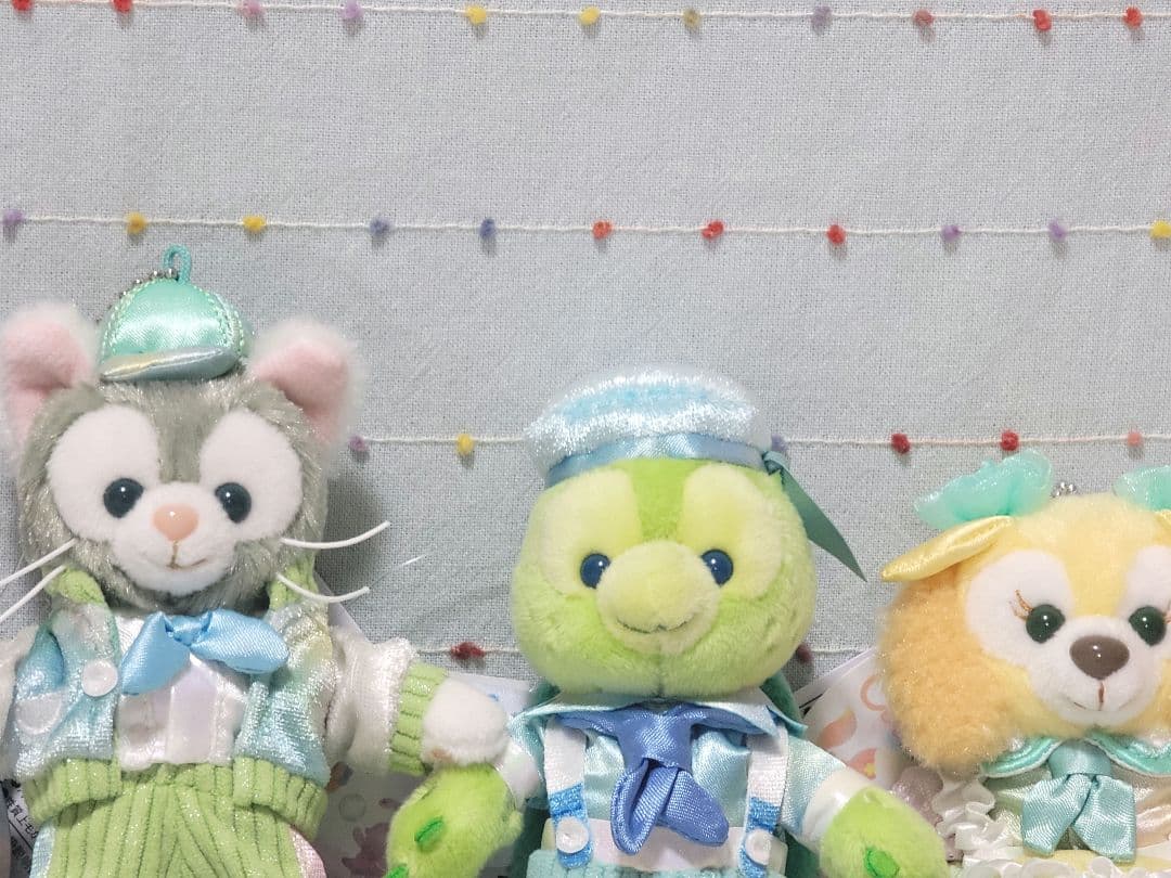 最新❤️ 20周年 カラフルハピネス ぬいぐるみバッジ ぬいぐるみチャーム