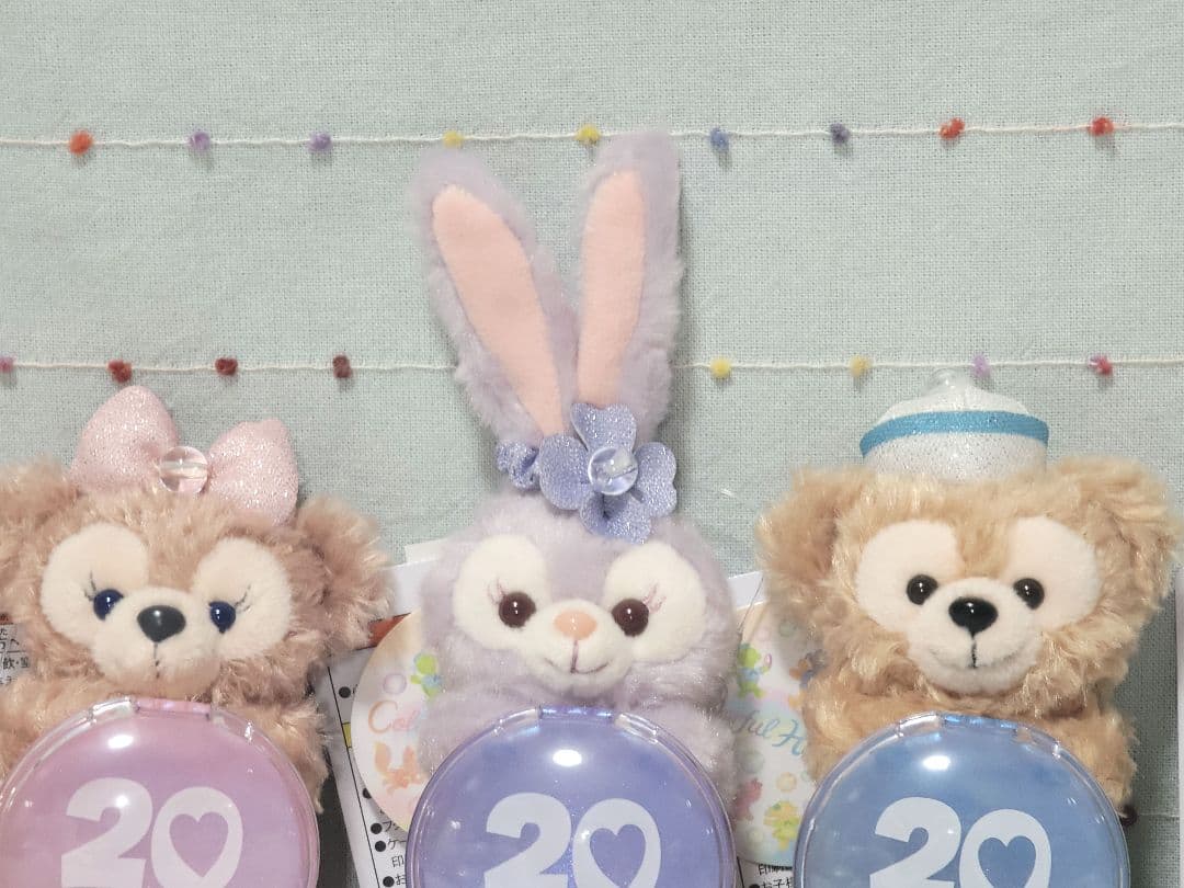 最新❤️ 20周年 カラフルハピネス ぬいぐるみバッジ ぬいぐるみチャーム