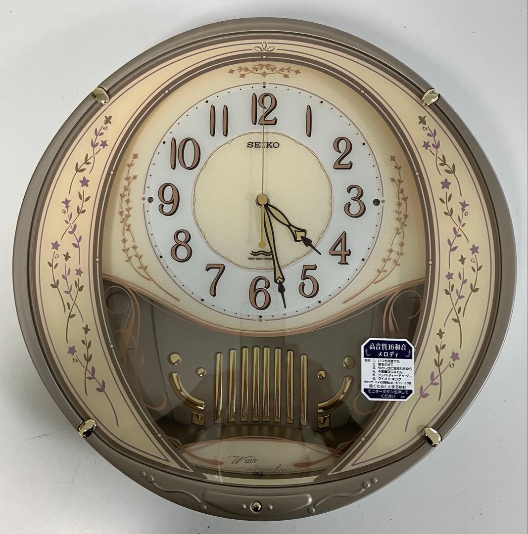 SEIKO 音楽機能付き掛時計 電波時計
