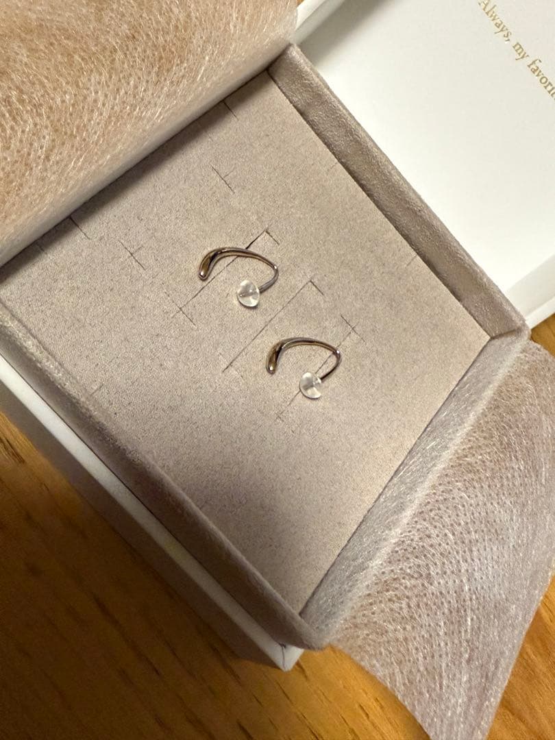 ete bijoux ロウブラウンゴールド　ピアス