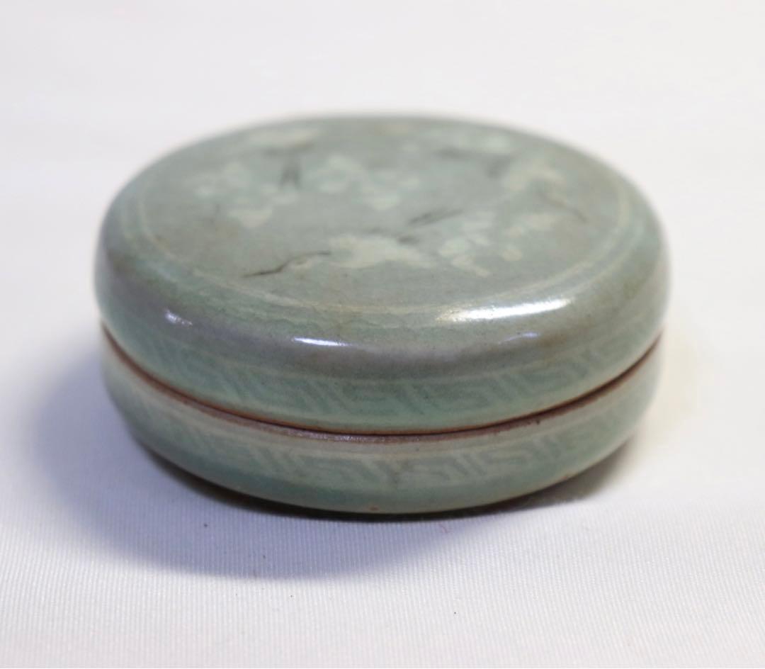 (918) 人間国宝　海剛　青磁香合　象嵌　鶴　柳根瀅作　共箱　送料込み0919