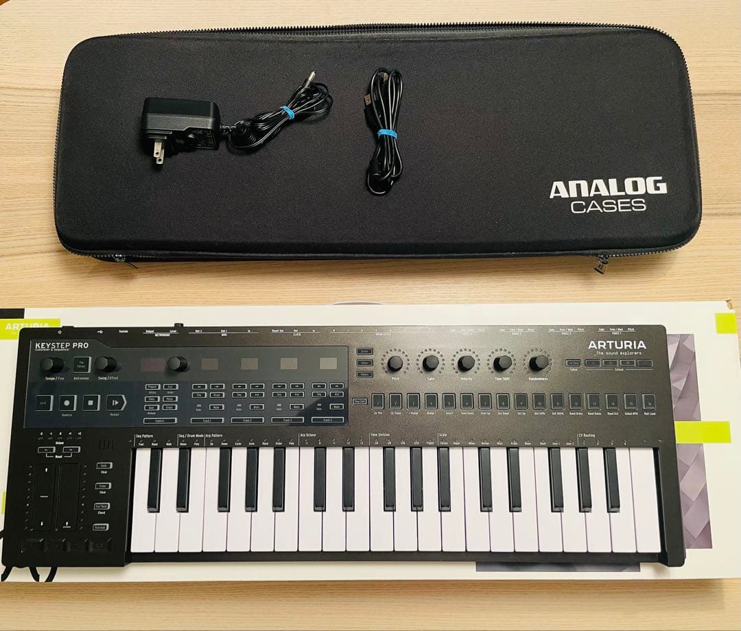 美品 Arturia KeyStep Pro Chroma +ケース　MIDI