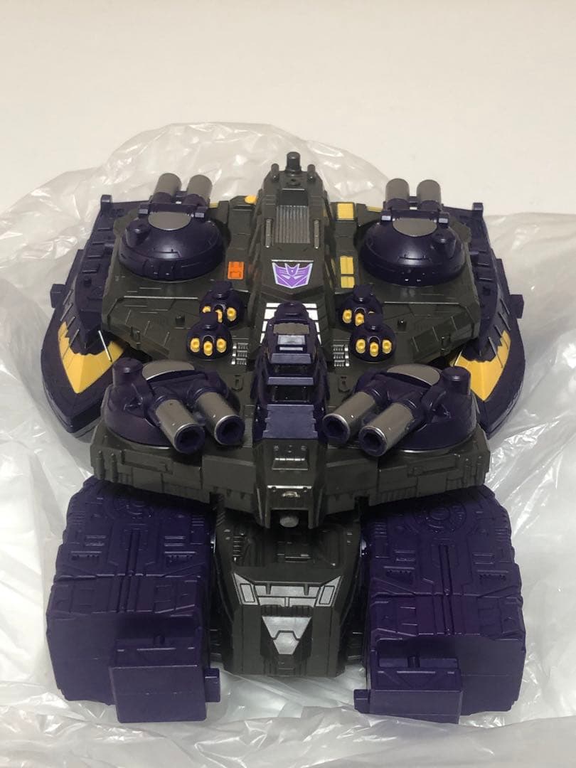 トランスフォーマーレガシーユナイテッド　タイダルウェーブ（アルマダユニバース）