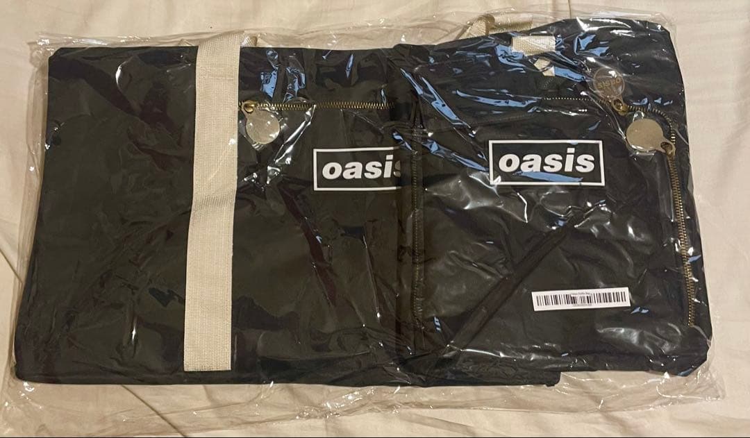 公式限定　oasis オアシス　ダッフル バッグ　トラベルバッグ　完売品❗️