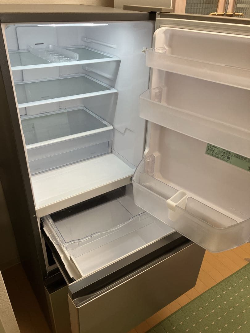 2021年製 HITACHI R-27RV 冷蔵庫 265L 3ドア幅54センチ