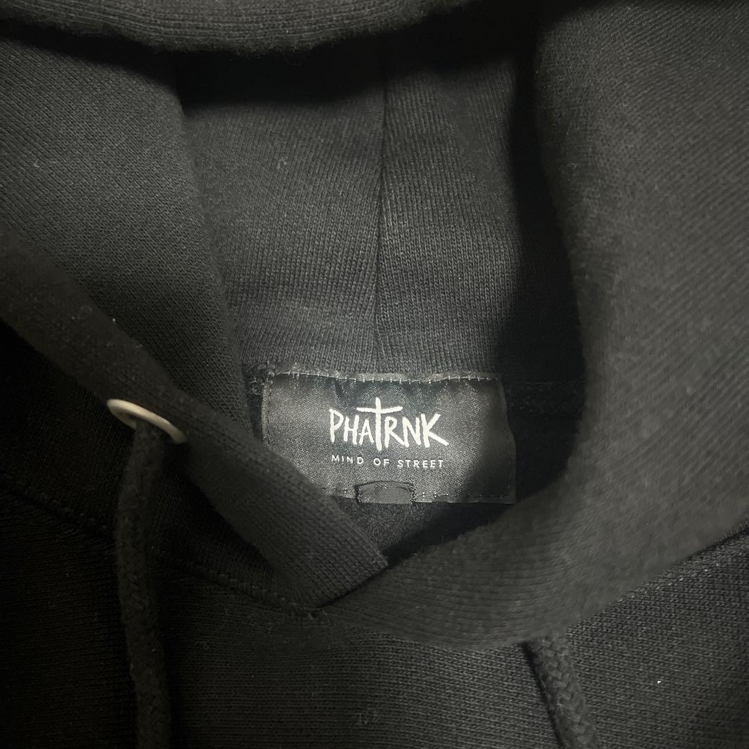M　PHATRNK ブラック フード付きパーカー