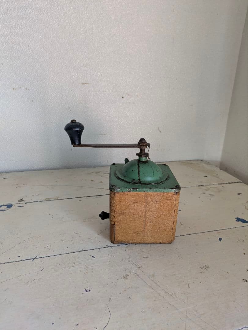 スペイン　ELMA 　コーヒーミル　アンティーク　インテリア小物　撮影小物