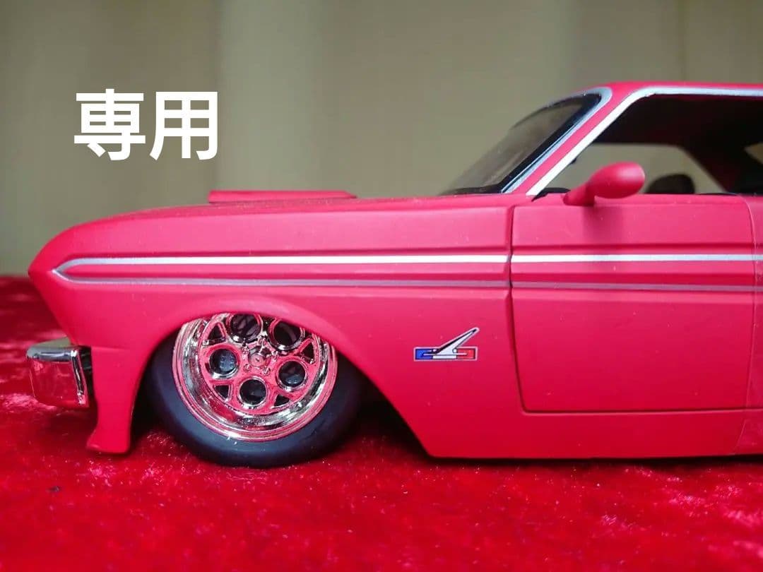 ミニカー 1964 FORD FALCON Jada toys 1/24