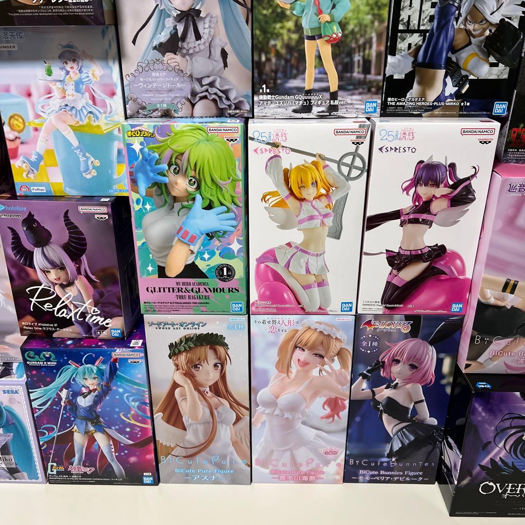 新品未開封 美少女フィギュア 23個‼️