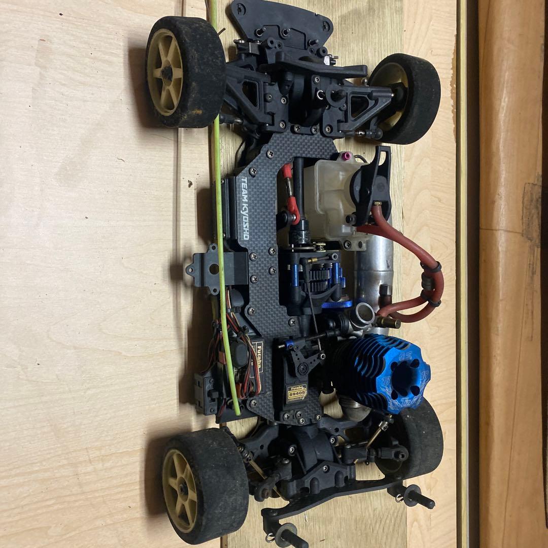 エンジンラジコンカー