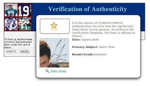 直筆サイン入り写真 アミール・カーン /フレーム別/SA鑑定済