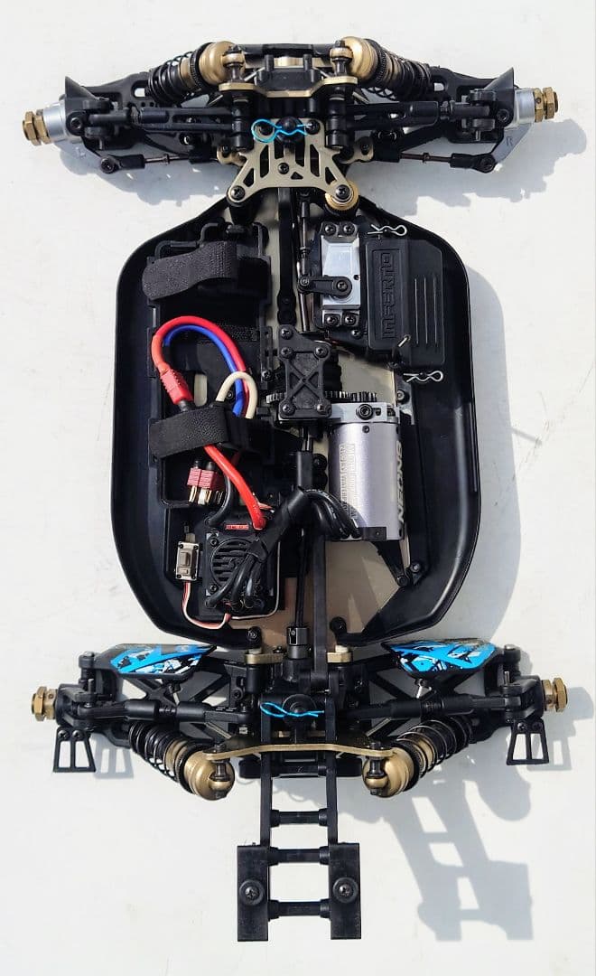 京商 1/8 インファーノ MP9e レディセット ブラシレス BT付