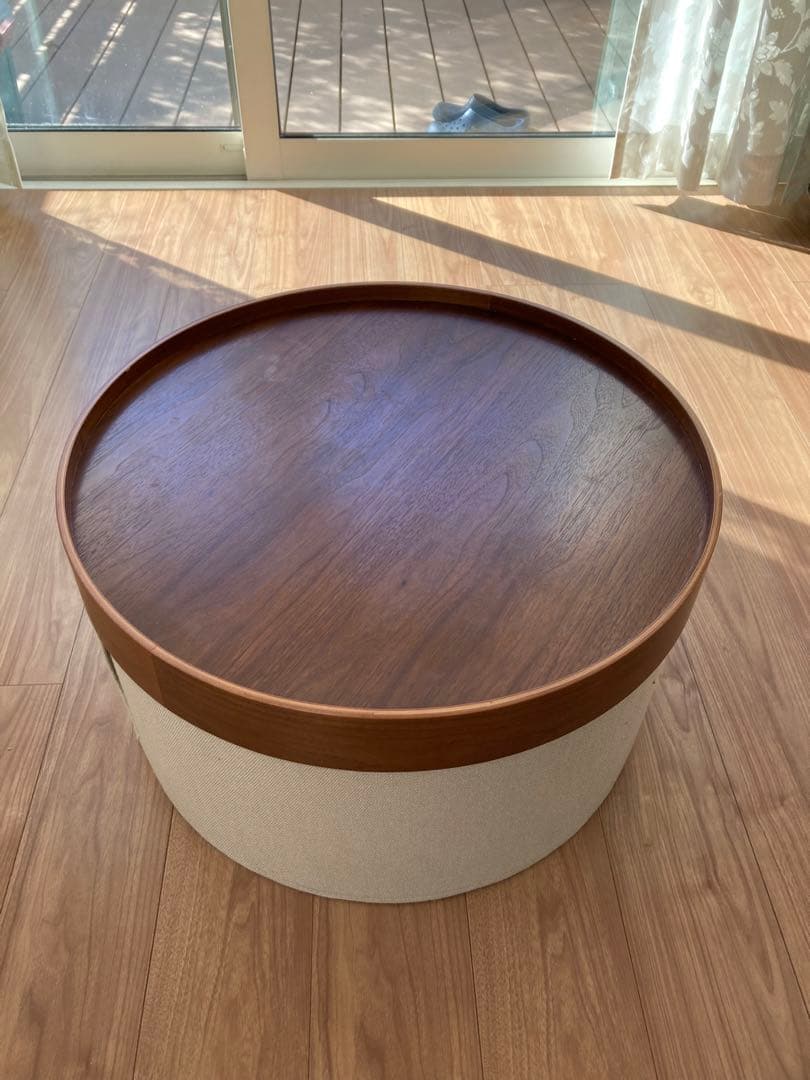 アクタス　ドラムスパフ　円形木製テーブル（傷あり）