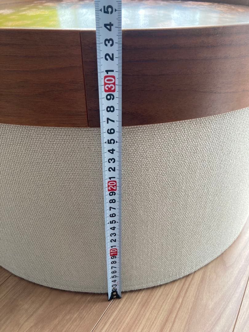 アクタス　ドラムスパフ　円形木製テーブル（傷あり）