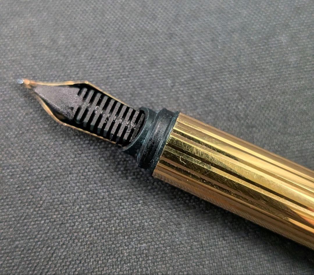 カルティエ　トリニティ　万年筆　ペン先K18