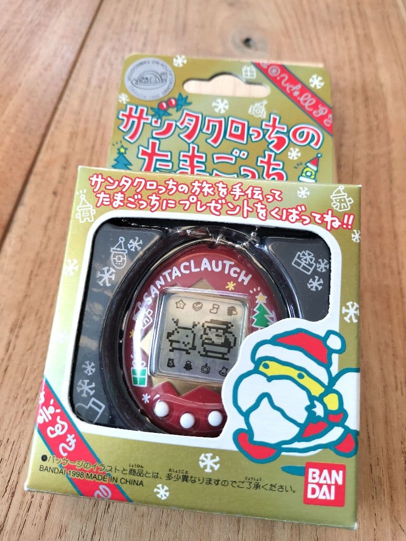 希少品 未使用 サンタクロっちのたまごっち (レッド)