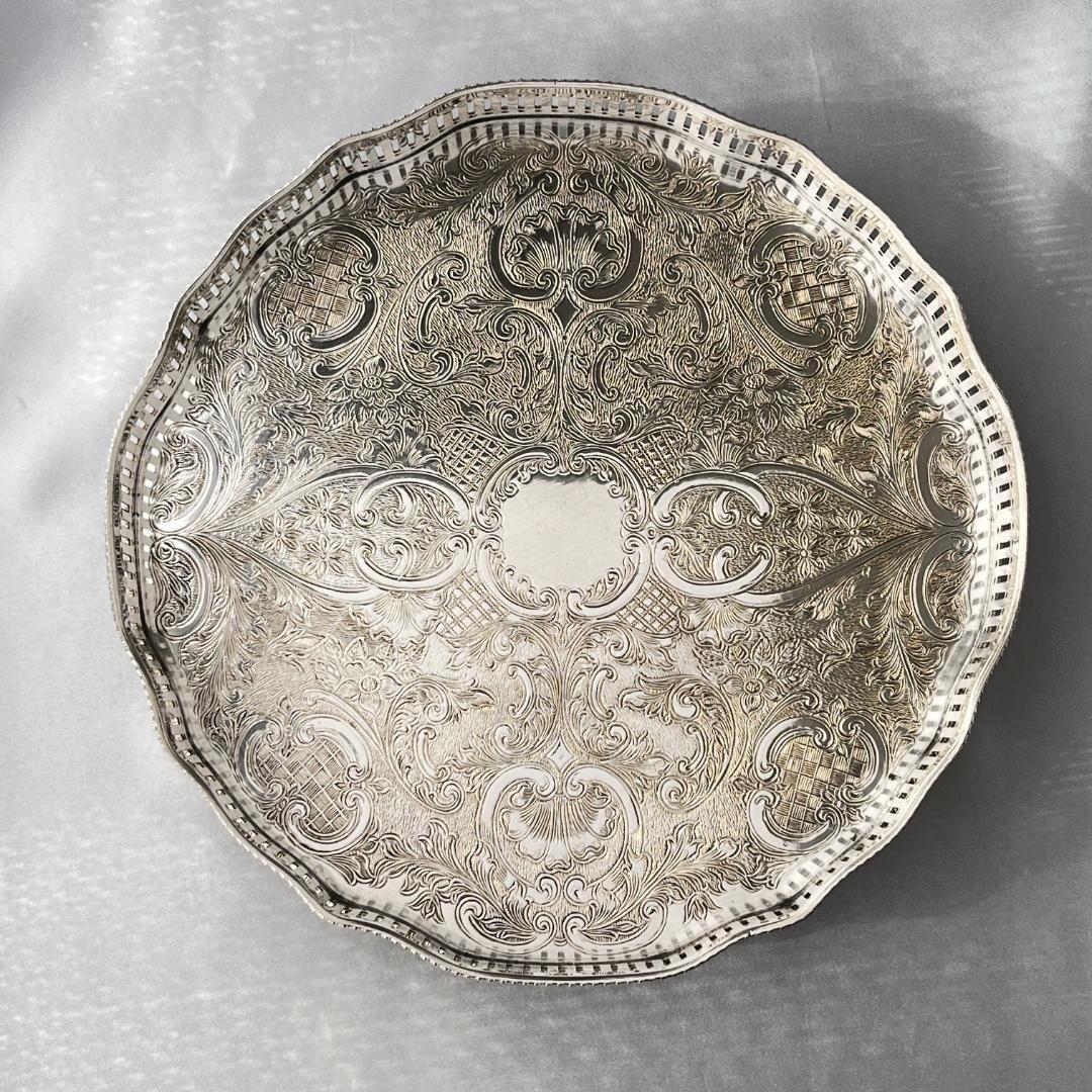 【英国】 ギャラリートレー サークル型 25cm クロウフット