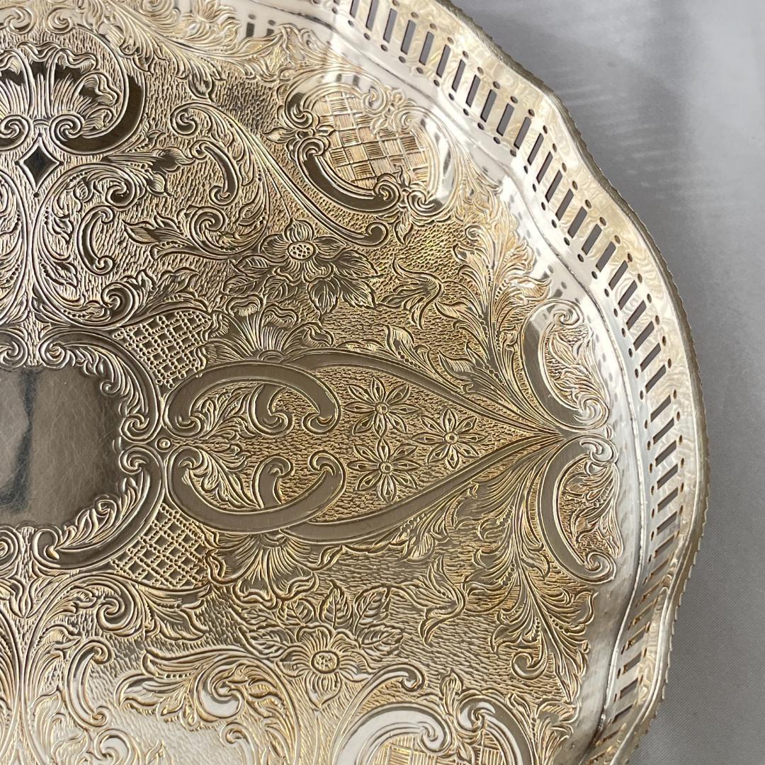 【英国】 ギャラリートレー サークル型 25cm クロウフット