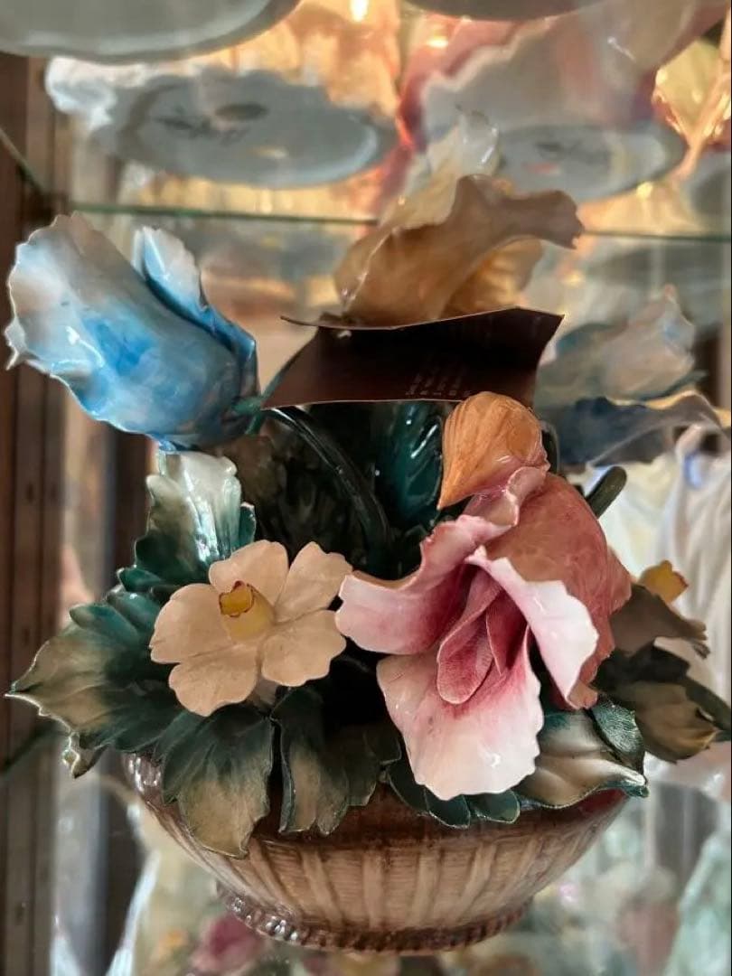 カポディモンテ　陶花　オブジェ　イタリア　チューリップ