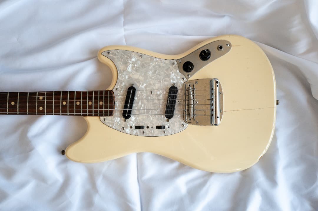 Fender Bronco ネック ムスタングボディ