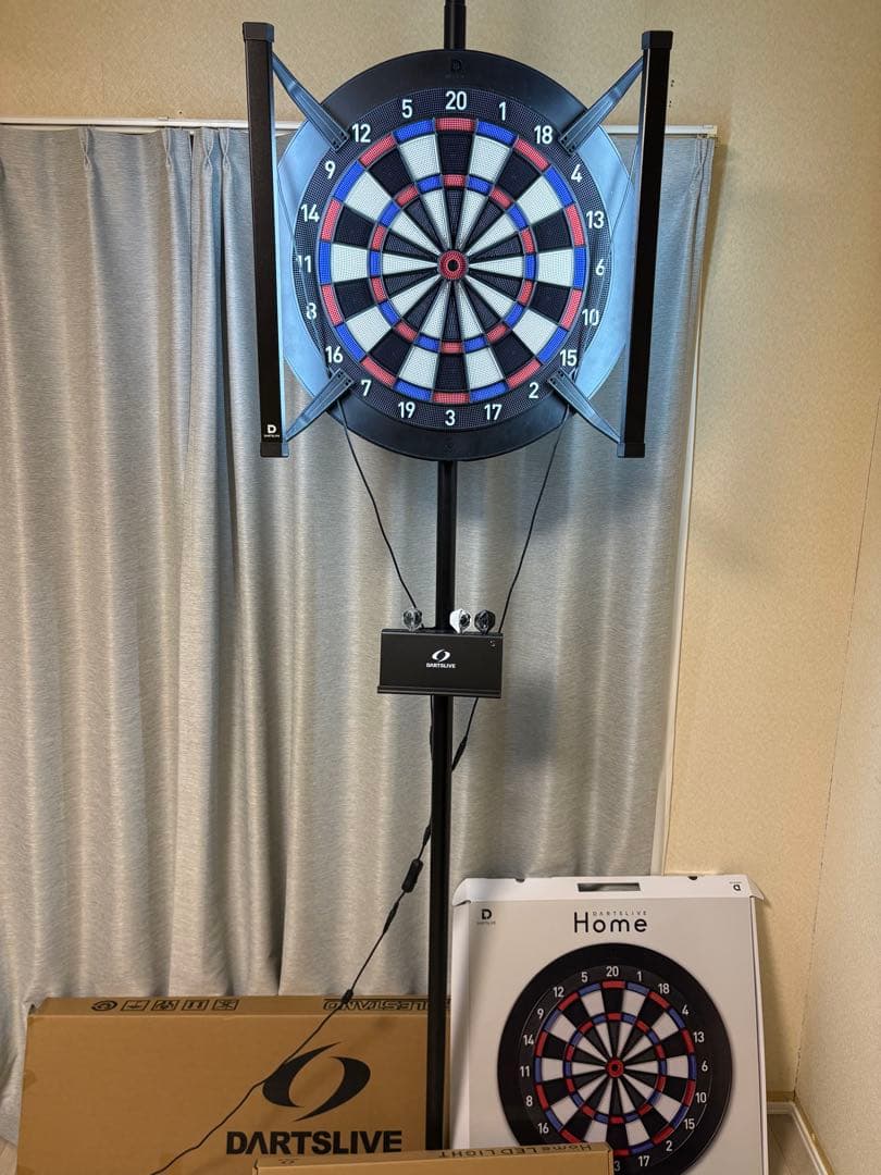 DARTSLIVE ダーツボード(ダーツ3本ケース付き)