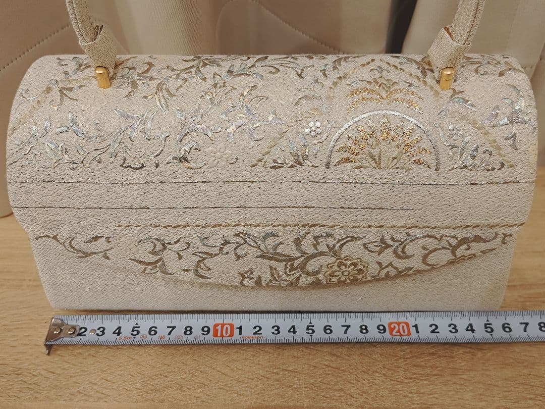 エンボス加工 花柄 和装用バッグ ホワイト　螺鈿細工