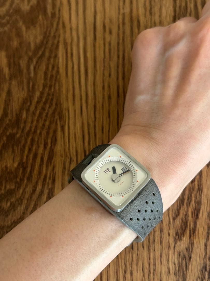 LIP リップ　腕時計 稼働