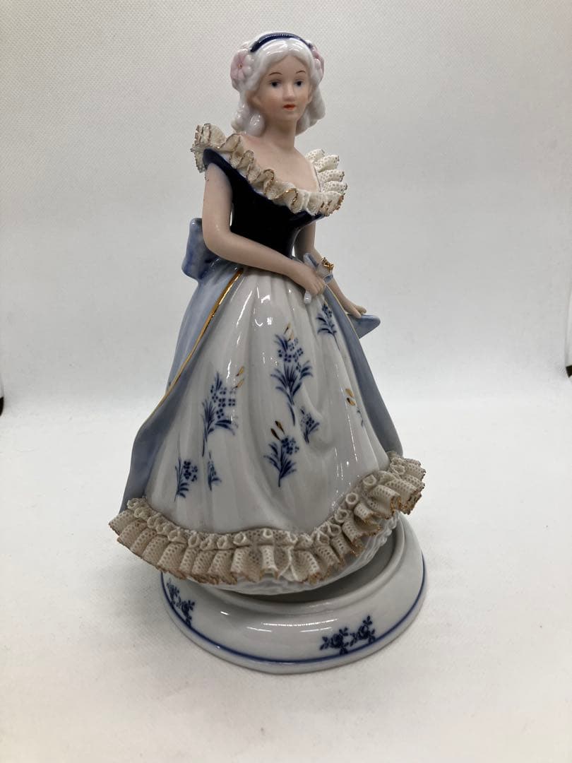 リアドロ　LLADRO 陶器人形