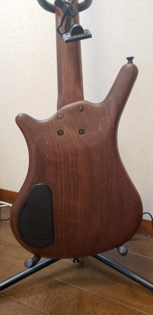 Warwick thumbベースbolt-on　4弦