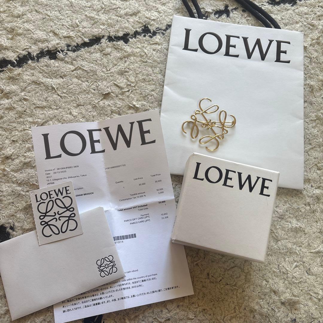 ☆ロエベ　ブローチ　ゴールド☆