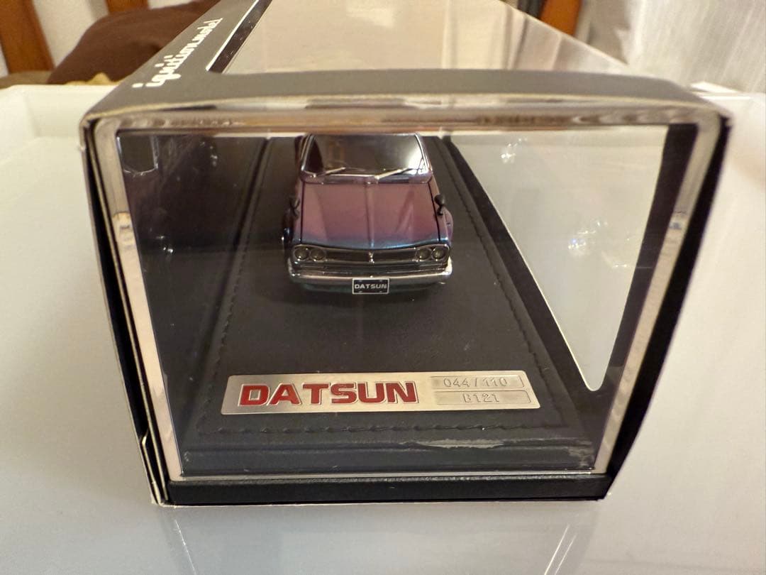 イグニッションモデル　DATSUN ハコトラ　マジョーラ　ミニカー 1/43