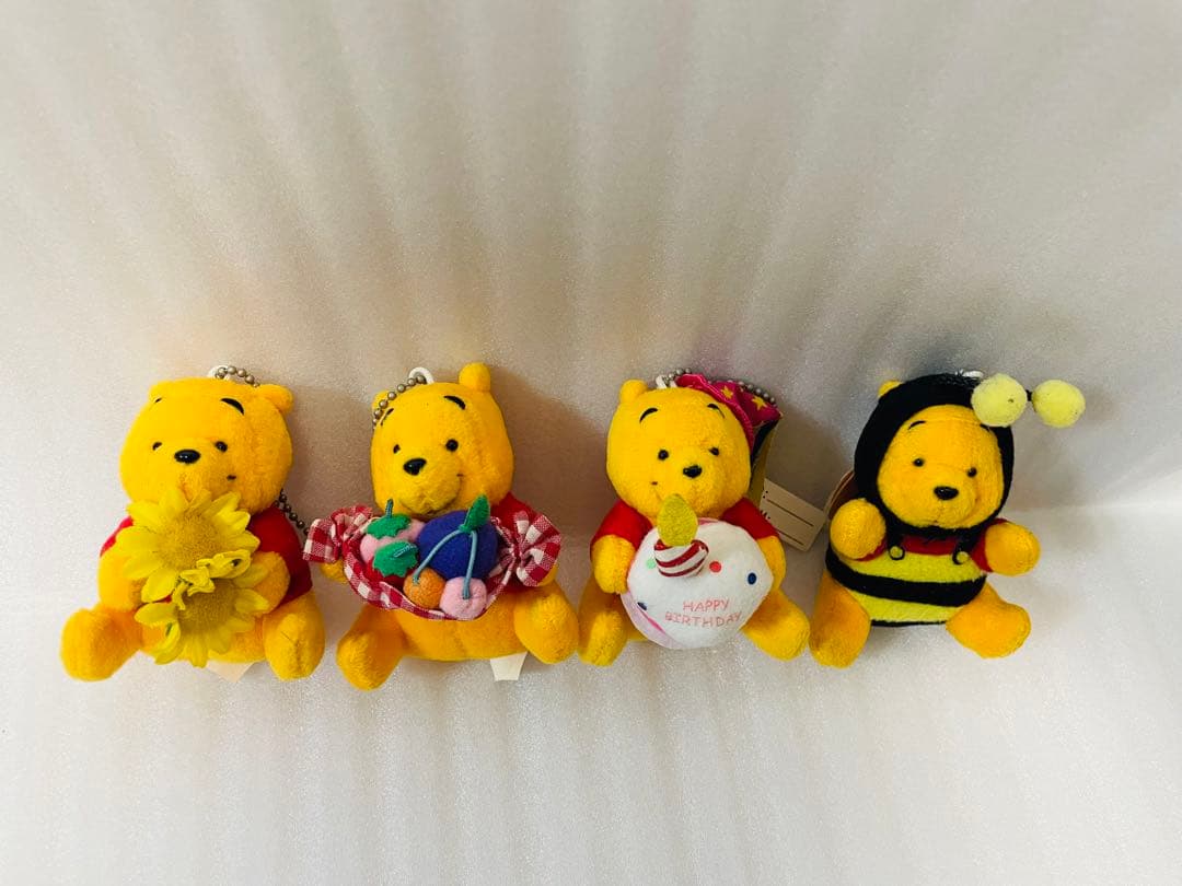 くまのプーさん　ディズニーストア　ミニ　レトロ　キーホルダー　マスコット　激レア