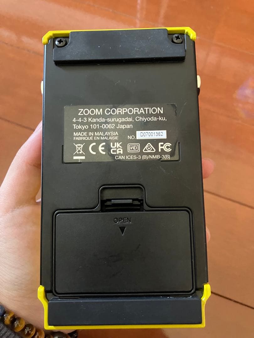 ZOOM MS-200D+ マルチエフェクター