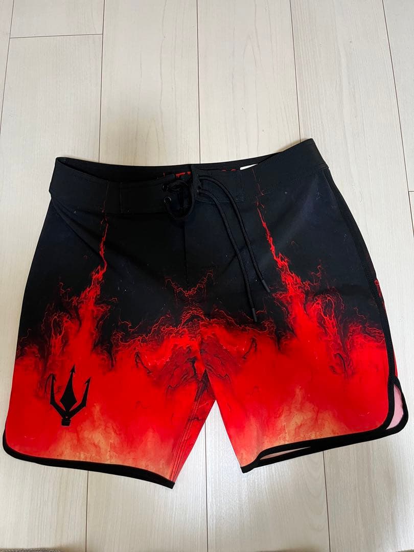 FIEDサーフパンツ　サイズ28