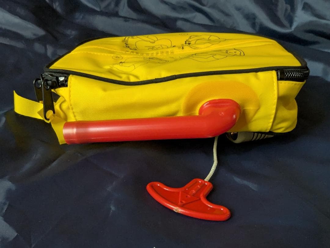 ＊お年玉特価＊ JAL ライフベスト ポーチ