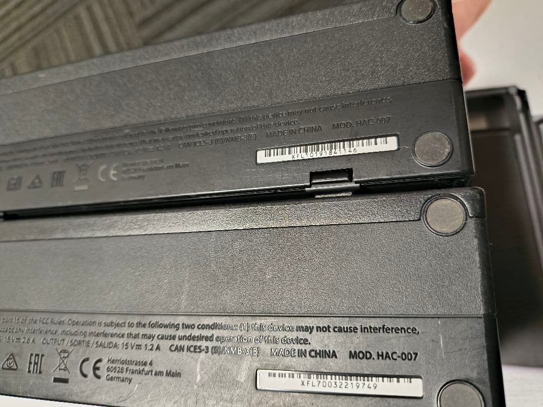 悠*様 【純正ドック2つ付き】 Nintendo Switch 本体