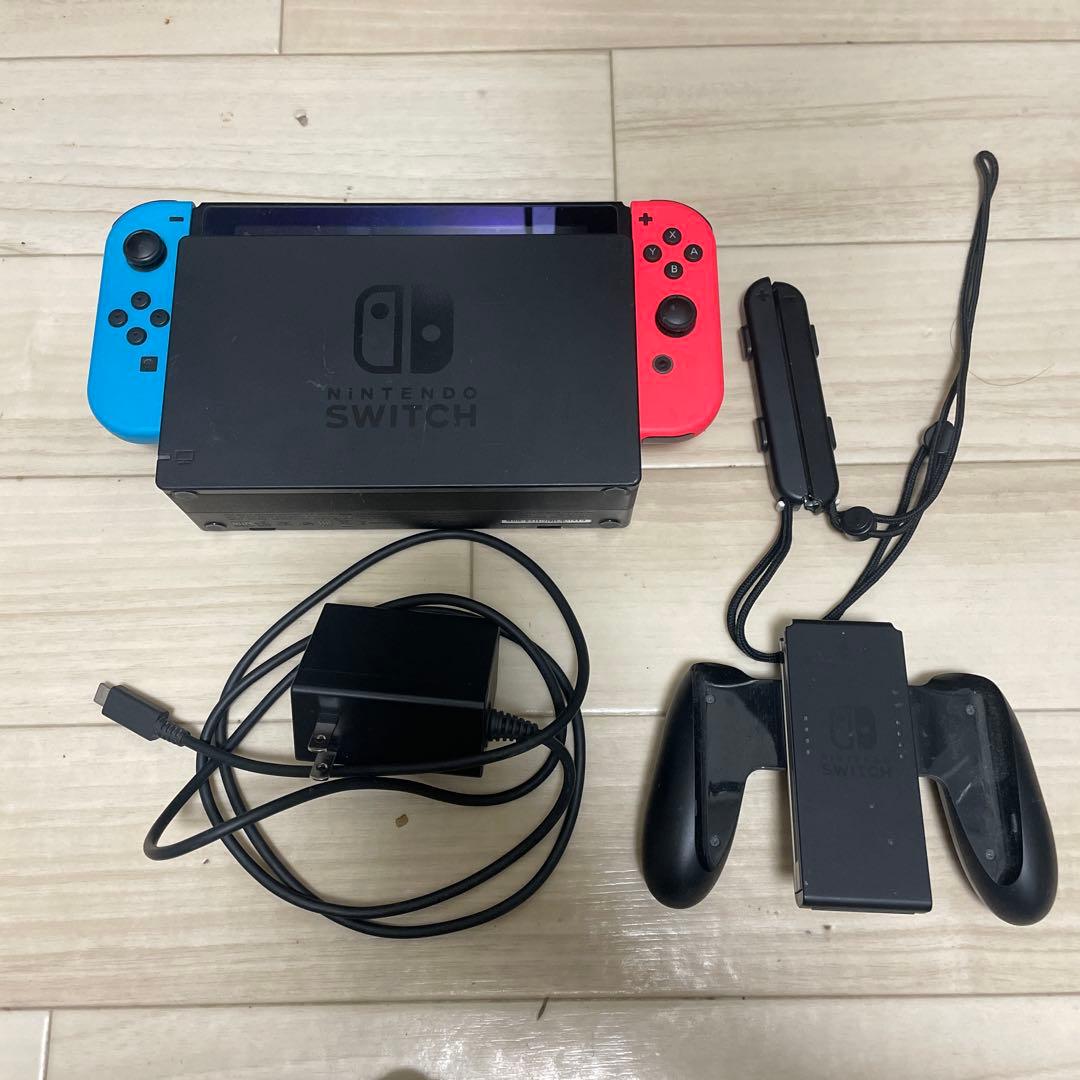 ウ*吉様 Nintendo Switch 青/赤 ジョイコン付き