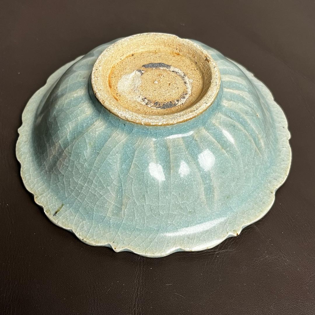 影青陵陰刻蓮紋花盤 中国美術 中国古玩