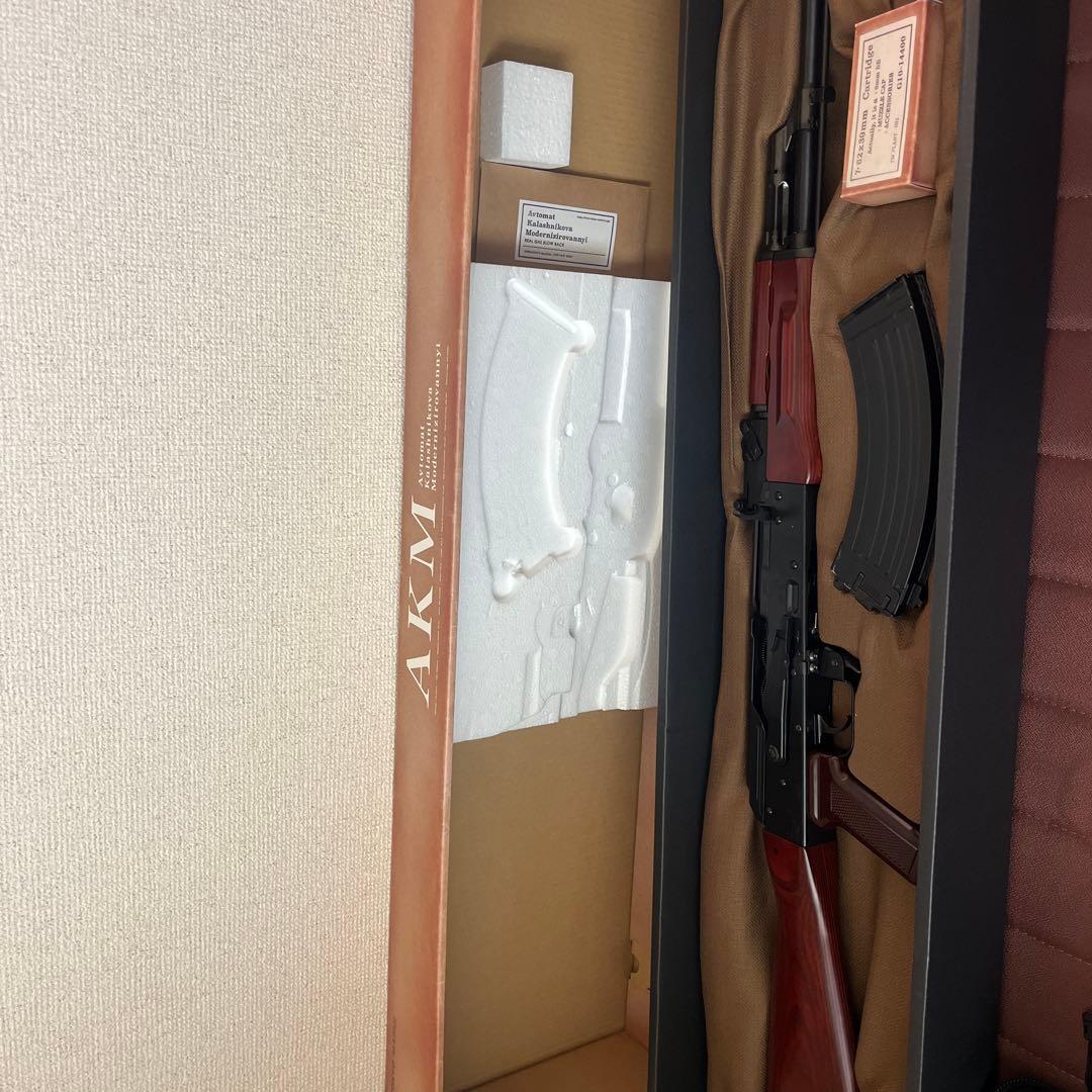 東京マルイ　ガスブローバック　AKM