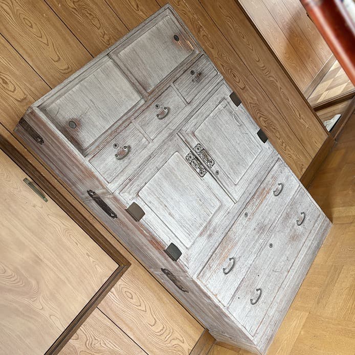 桐箪笥　桐の箪笥　箪笥　桐　三段重ね　鍵付き　昭和レトロ　大正ロマン　骨董品